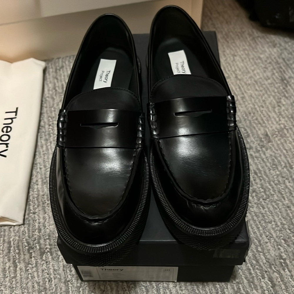 Theory project  Leather Loafer
